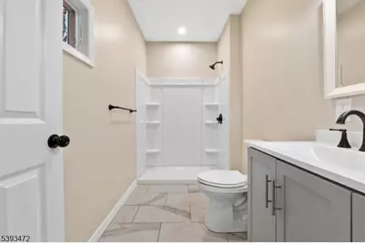 937 Ringwood Ave 1st Floor, Wanaque, NJ 07420 - Photo 9