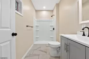 937 Ringwood Ave 1st Floor, Wanaque, NJ 07420 - Photo 9