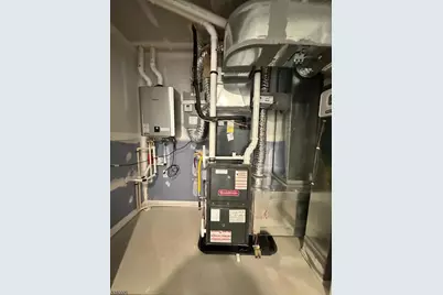 203 Honeysuckle Ln, Warren Township, NJ 07059 - Photo 15