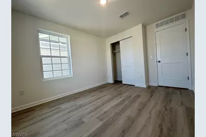 203 Honeysuckle Ln, Warren Township, NJ 07059 - Photo 11