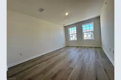 203 Honeysuckle Ln, Warren Township, NJ 07059 - Photo 11