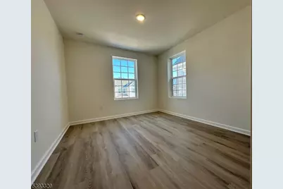 203 Honeysuckle Ln, Warren Township, NJ 07059 - Photo 9