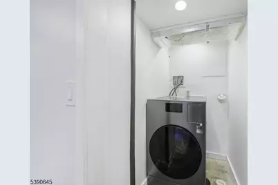 170 Clinton Pl, Newark, NJ 07112 - Photo 17