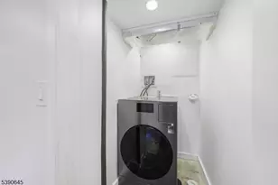 170 Clinton Pl, Newark, NJ 07112 - Photo 17