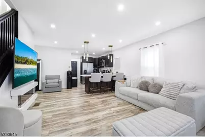 170 Clinton Pl, Newark, NJ 07112 - Photo 5