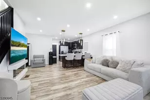 170 Clinton Pl, Newark, NJ 07112 - Photo 5