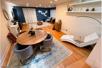 8 Carroll Pl, Weehawken, NJ 07086 - Photo 11