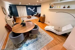 8 Carroll Pl, Weehawken, NJ 07086 - Photo 11