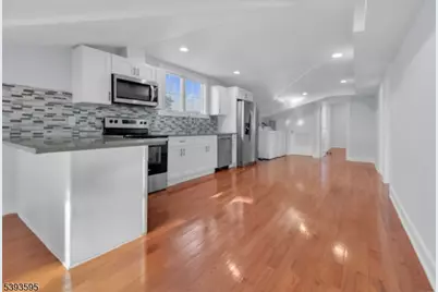 229 E 24th St #3, Paterson, NJ 07514 - Photo 3