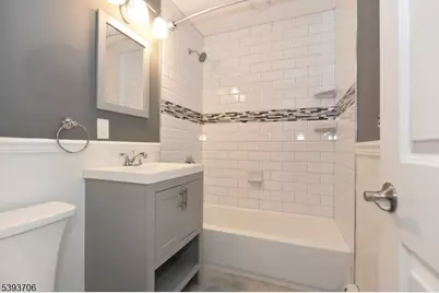 105 Parkway #2, Rochelle Park Township, NJ 07662 - Photo 11