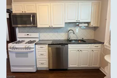 32 Montclair Ave #1, Montclair, NJ 07042 - Photo 11