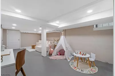 330 John St, Elizabeth, NJ 07202 - Photo 15