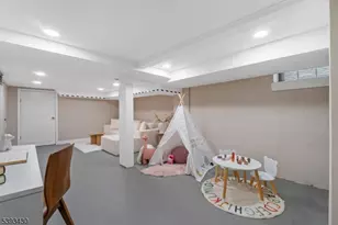 330 John St, Elizabeth, NJ 07202 - Photo 15