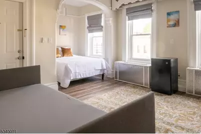 333 Forrest St, Jersey City, NJ 07304 - Photo 23