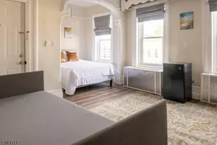 333 Forrest St, Jersey City, NJ 07304 - Photo 23