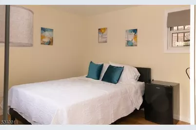 333 Forrest St, Jersey City, NJ 07304 - Photo 3