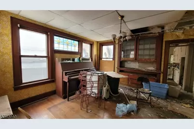221 Spring St, Paterson, NJ 07503 - Photo 25