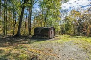 716 Sweet Hollow Rd, Alexandria Township, NJ 08804 - Photo 5