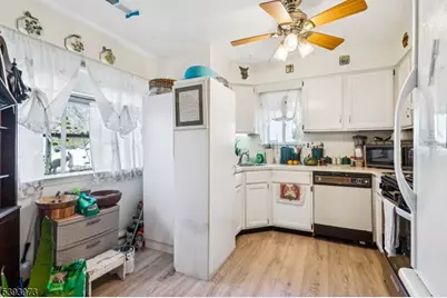 48 Woodland Way, South Brunswick Township, NJ 08810 - Photo 7