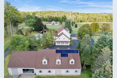 37 Pequest Rd, Green Township, NJ 07821 - Photo 9