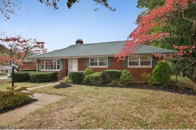 304 Rosehill Ave, Lopatcong Township, NJ 08865 - Photo 1