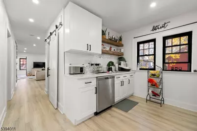 11 W Gouverneur Ave, Rutherford, NJ 07070 - Photo 27