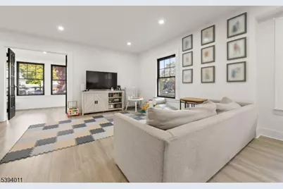 11 W Gouverneur Ave, Rutherford, NJ 07070 - Photo 21