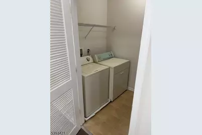 310 Freedom Ln, Belleville, NJ 07109 - Photo 9