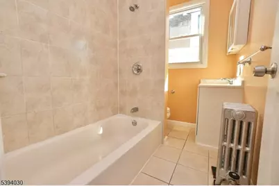 180 Hobson St 2nd Fl #2, Newark, NJ 07112 - Photo 7