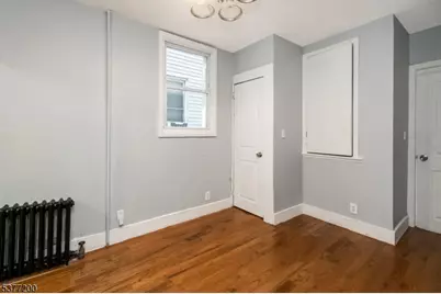 65 N Grove St, East Orange, NJ 07017 - Photo 9