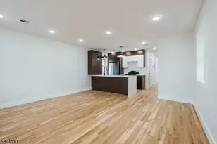 90 Hollywood Ave, East Orange, NJ 07018 - Photo 3