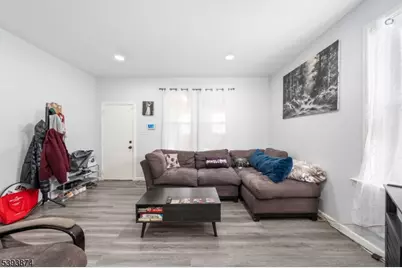 353 Bradford St, Orange, NJ 07050 - Photo 11