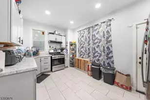 353 Bradford St, Orange, NJ 07050 - Photo 5