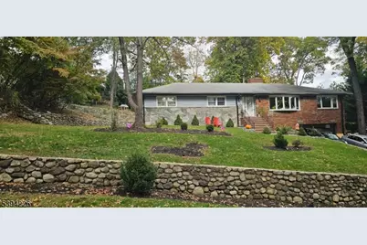 11 Surrey Pl #1, Hawthorne, NJ 07506 - Photo 9