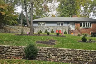 11 Surrey Pl, Hawthorne, NJ 07506 - Photo 9