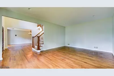 15 Berry Ct, Mount Olive, NJ 07836 - Photo 7