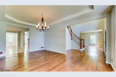 15 Berry Ct, Mount Olive, NJ 07836 - Photo 11