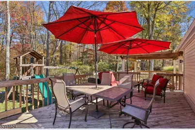 4 Ledgewood Trl, Kinnelon, NJ 07405 - Photo 41