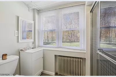 4 Ledgewood Trl, Kinnelon, NJ 07405 - Photo 33