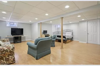 4 Ledgewood Trl, Kinnelon, NJ 07405 - Photo 35