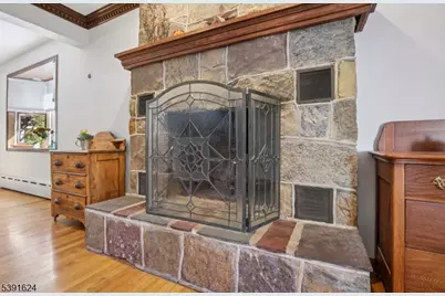 4 Ledgewood Trl, Kinnelon, NJ 07405 - Photo 9