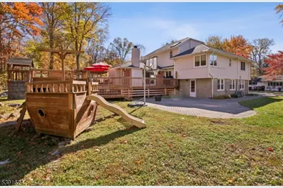 4 Ledgewood Trl, Kinnelon, NJ 07405 - Photo 43