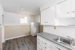 26 Schooleys Mountain Rd, Washington Township, NJ 07853 - Photo 3