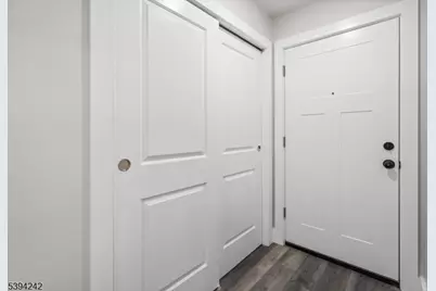 97 Newport Ave, Franklin Township, NJ 08873 - Photo 23