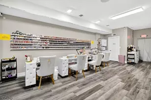 97 Newport Ave, Franklin Township, NJ 08873 - Photo 9