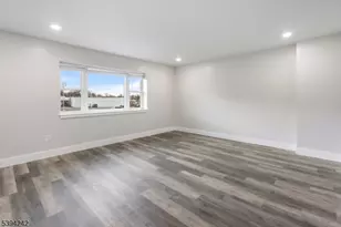 97 Newport Ave, Franklin Township, NJ 08873 - Photo 13