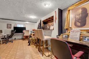 307 Eastern Pkwy, Newark, NJ 07106 - Photo 3