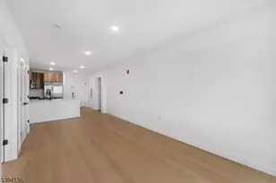 768 Bergen St, Newark, NJ 07108 - Photo 9