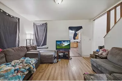 36 Fox St, Phillipsburg, NJ 08865 - Photo 5