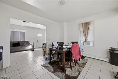 38 Fox St, Phillipsburg, NJ 08865 - Photo 5